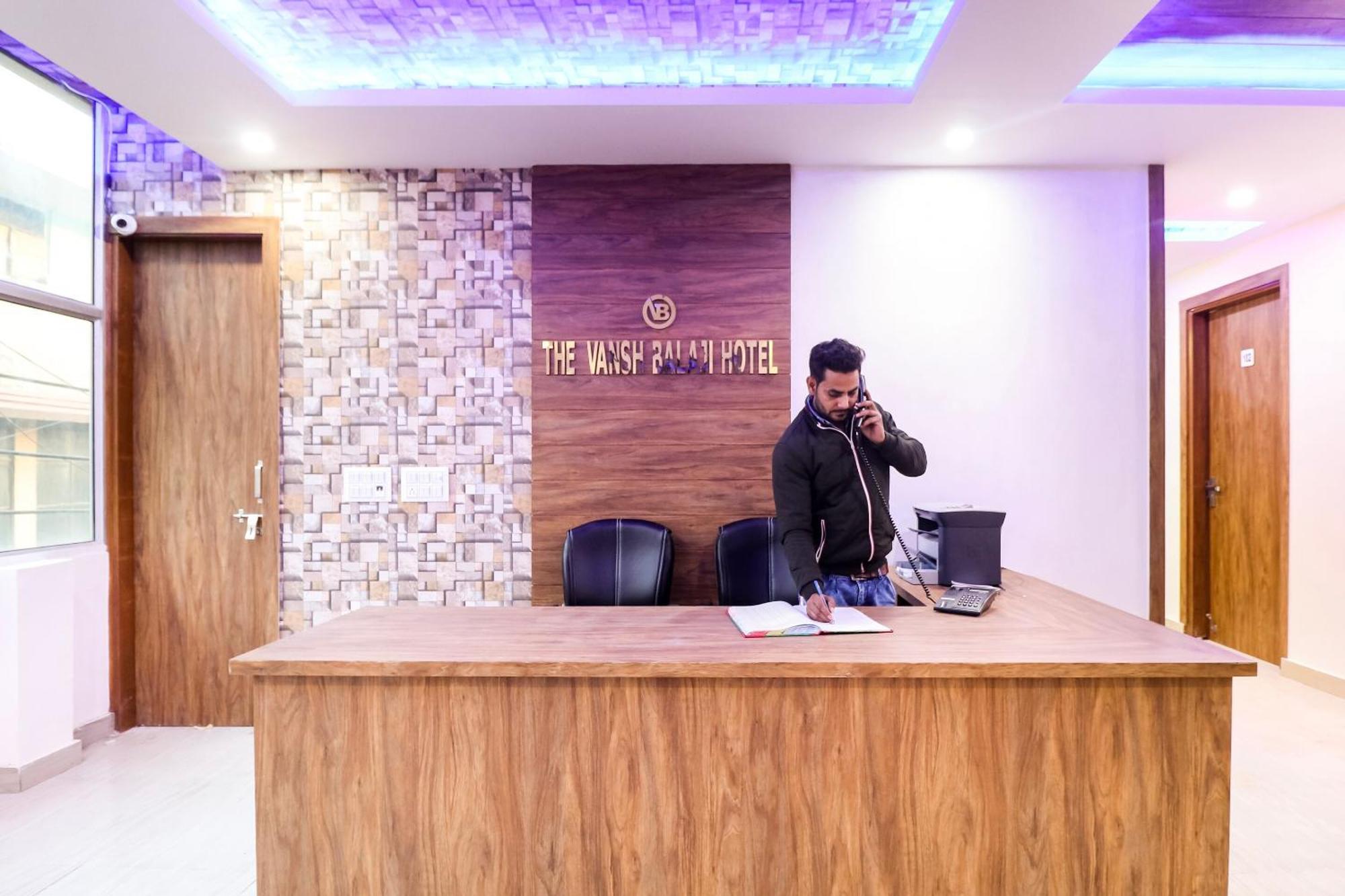 Hotel O The Vansh Balaji Hot Фарідабад Екстер'єр фото