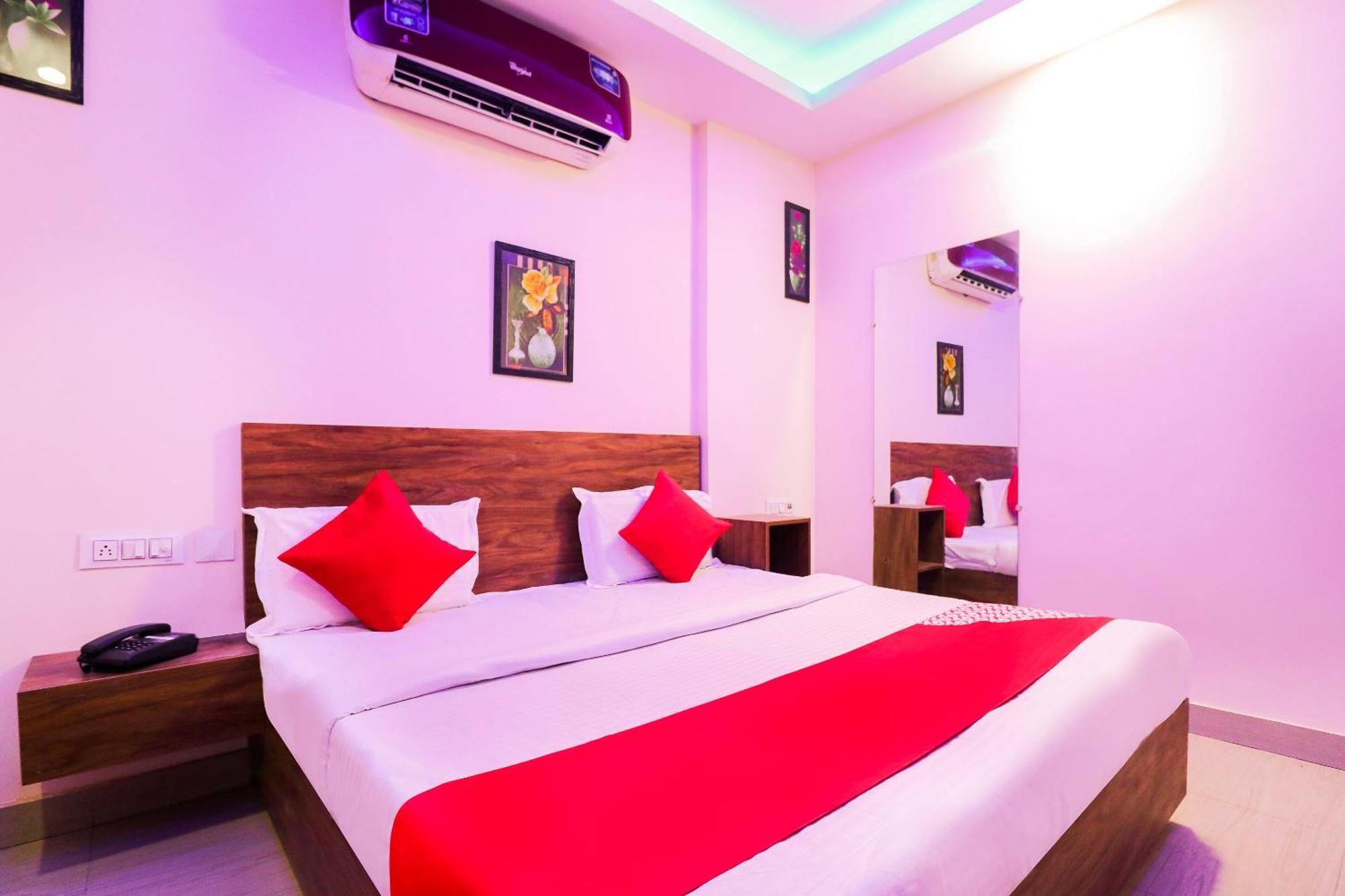 Hotel O The Vansh Balaji Hot Фарідабад Екстер'єр фото