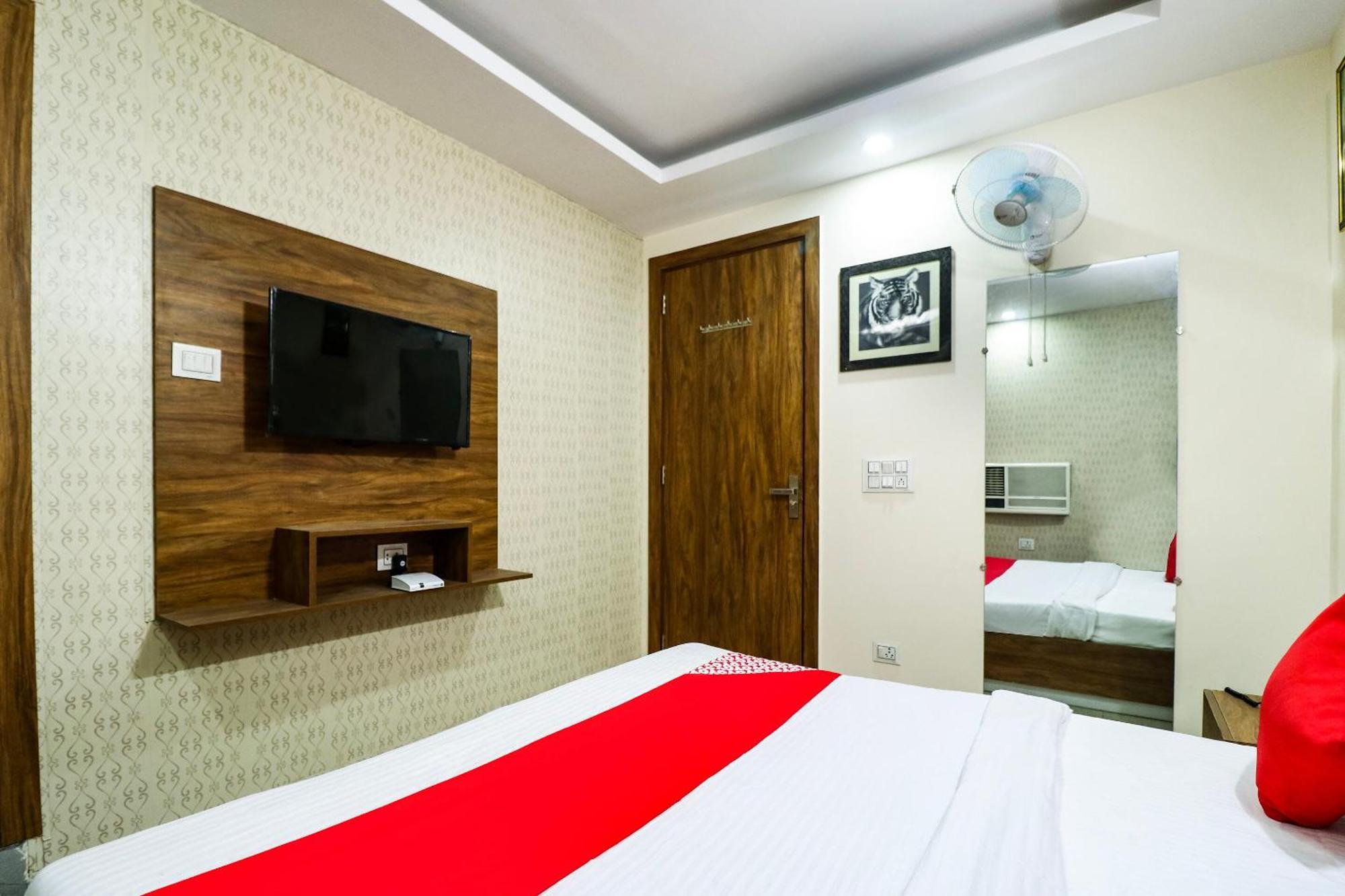 Hotel O The Vansh Balaji Hot Фарідабад Екстер'єр фото